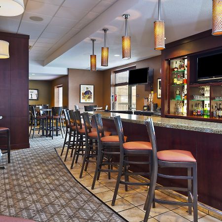 Holiday Inn & Suites Green Bay Stadium By Ihg Экстерьер фото
